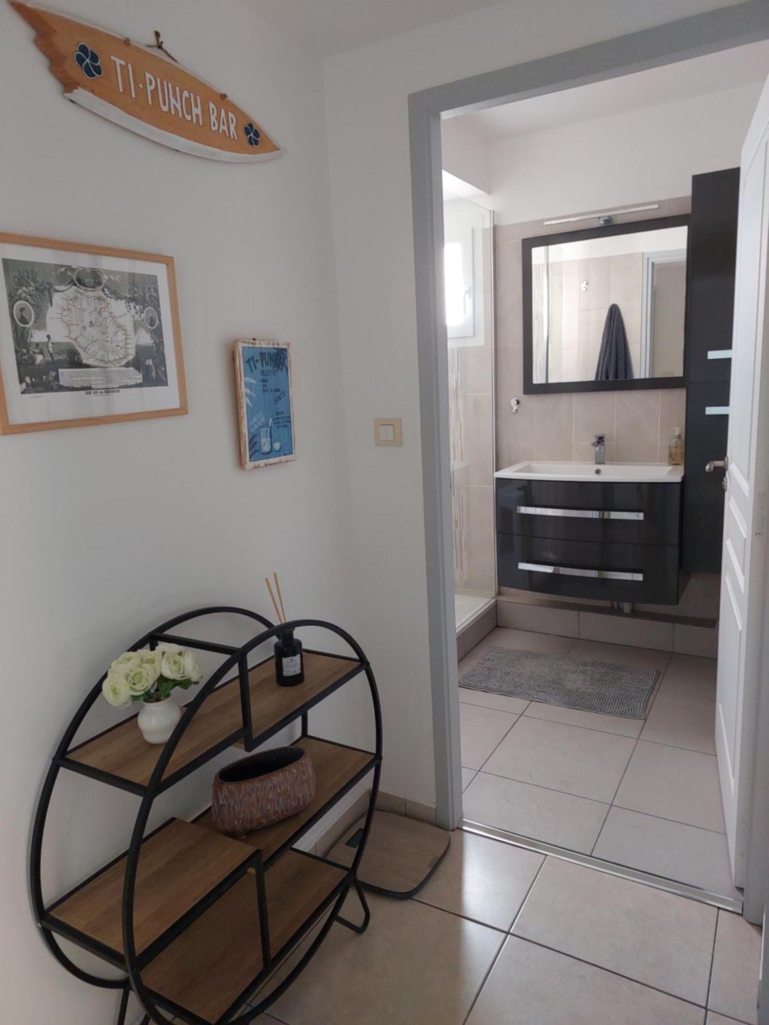 Beau T3 Litchi Vue Ocean Piscine Apartment Saint-Gilles Les Bains Exterior photo